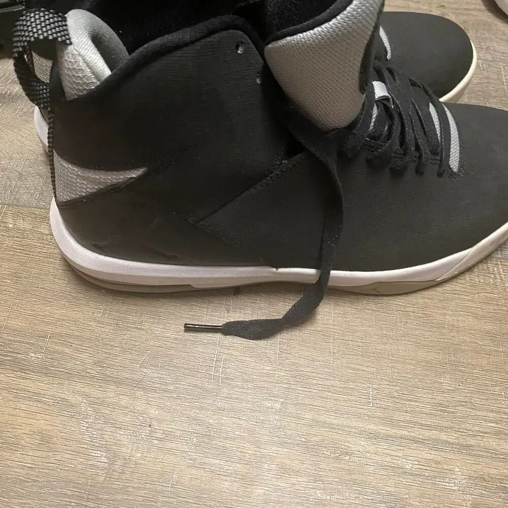 Jordan Men's Black and Grey Trainers